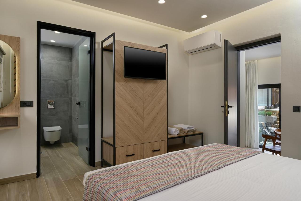 פלאסרנה Casa D'Irene Deluxe Hotel מראה חיצוני תמונה