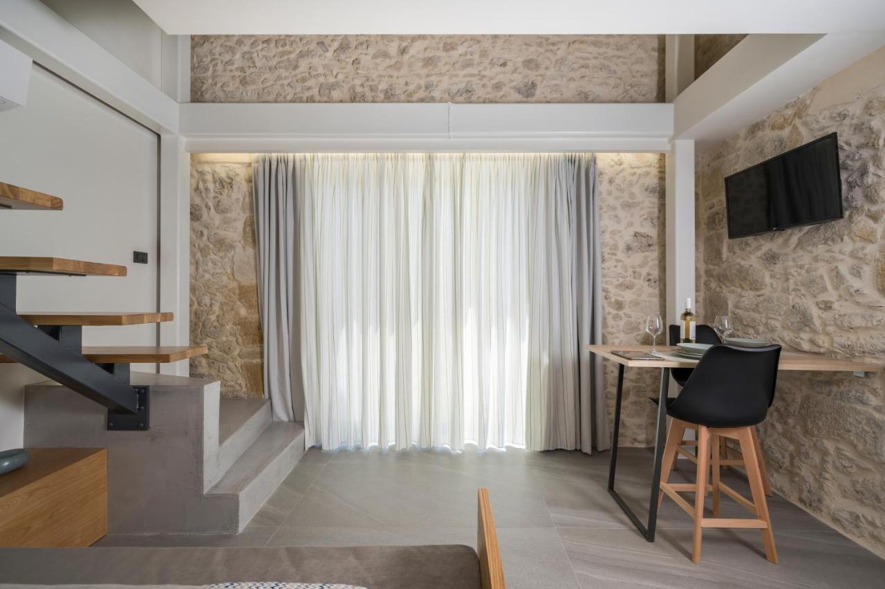 פלאסרנה Casa D'Irene Deluxe Hotel מראה חיצוני תמונה