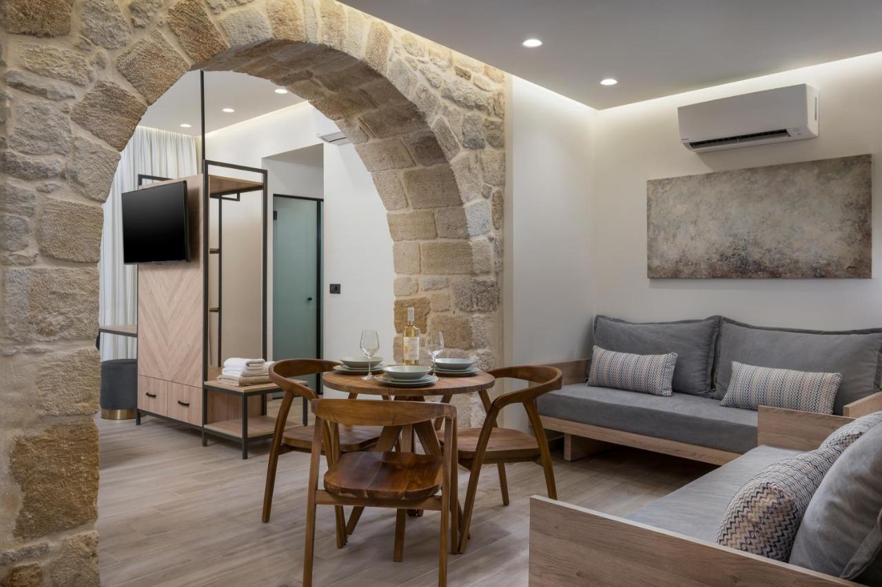 פלאסרנה Casa D'Irene Deluxe Hotel מראה חיצוני תמונה