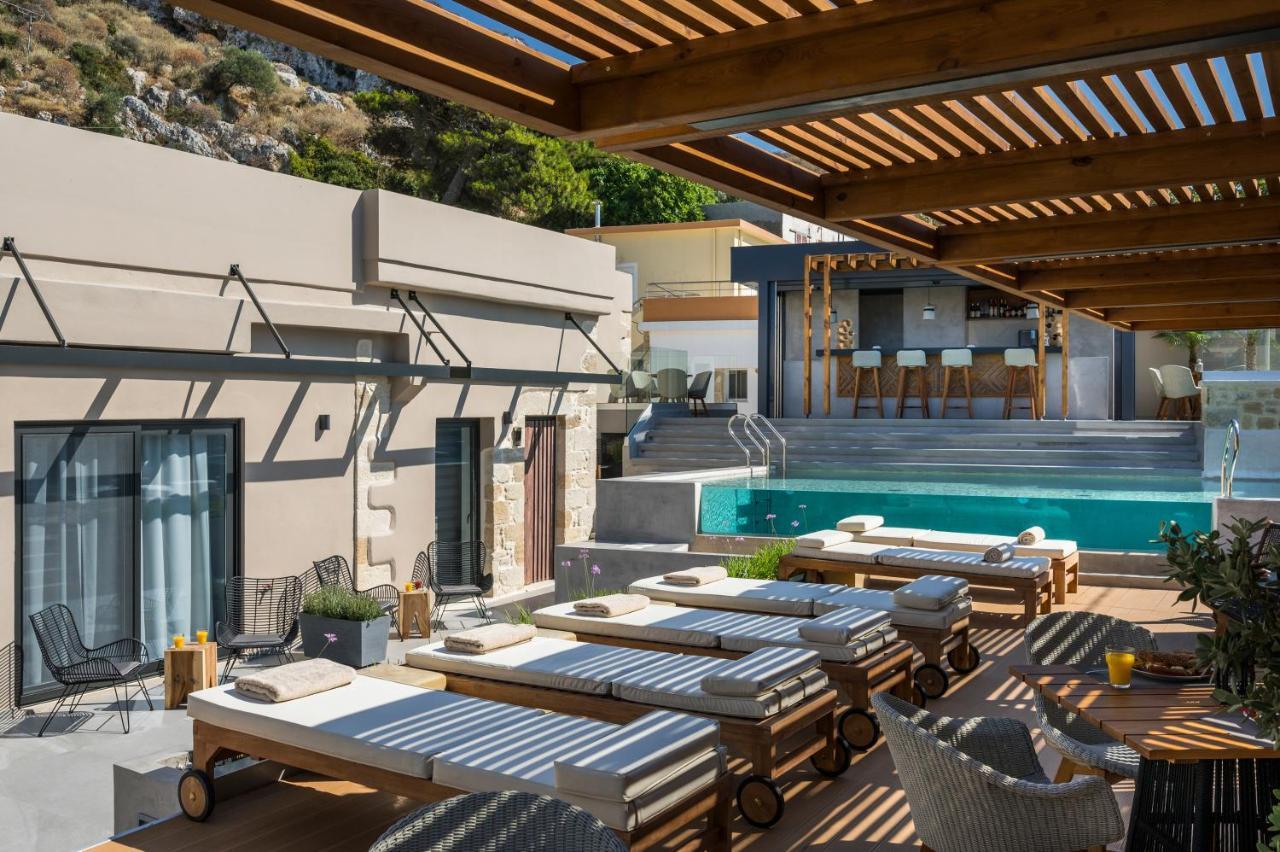 פלאסרנה Casa D'Irene Deluxe Hotel מראה חיצוני תמונה