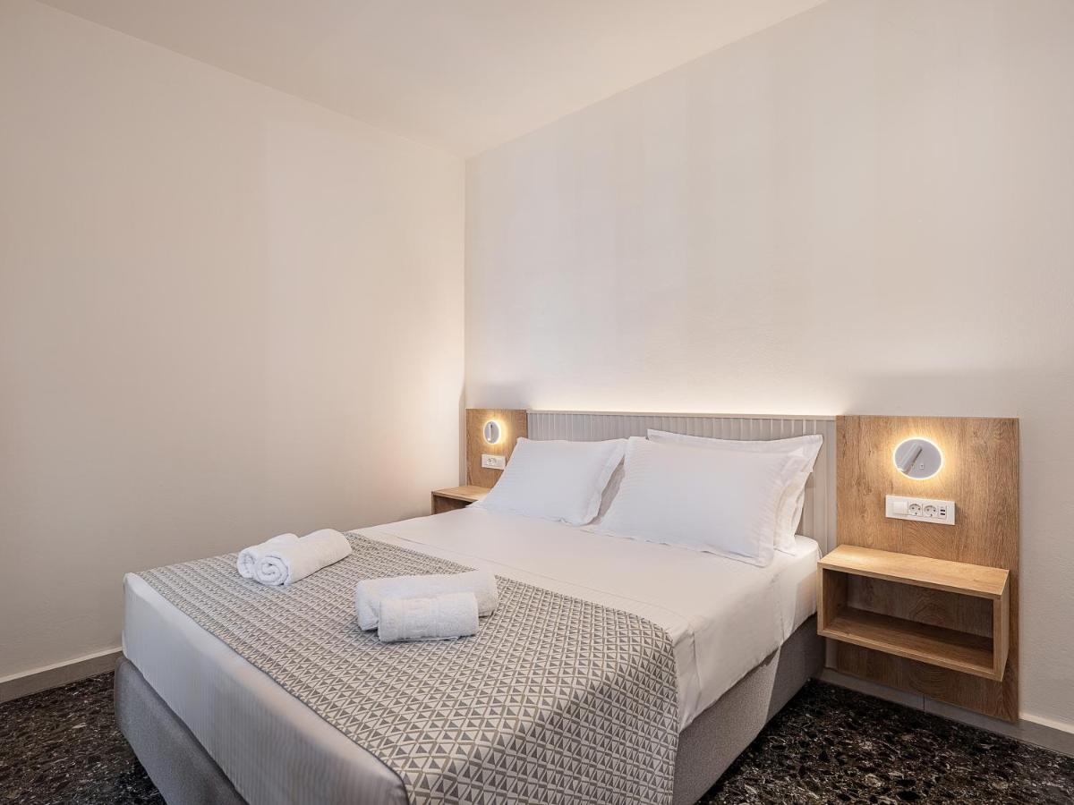 פלאסרנה Casa D'Irene Deluxe Hotel מראה חיצוני תמונה